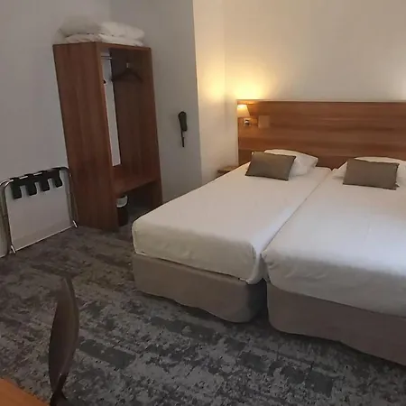 The Originals City, Gare Готель