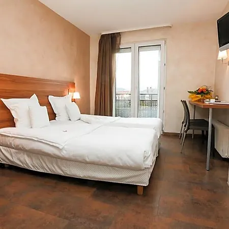 Hotel The Originals City, Gare Colmar