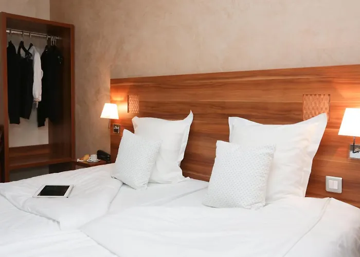 Hotel The Originals City, Gare Colmar