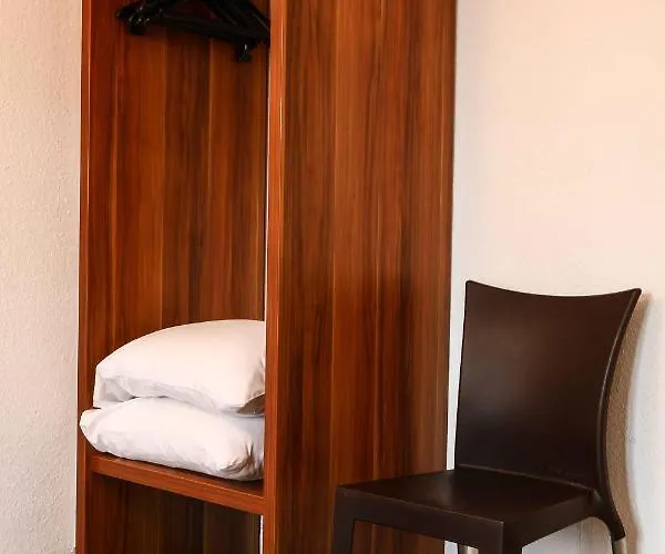 The Originals City, Gare فندق كولمار