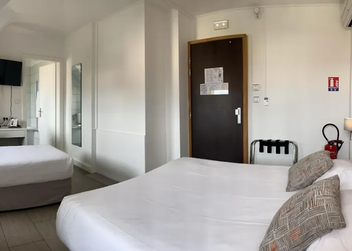 فندق The Originals City, Gare